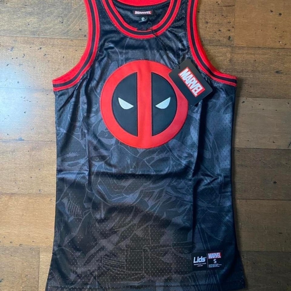 Marvel Deadpool‎ black basketball jersey Size S